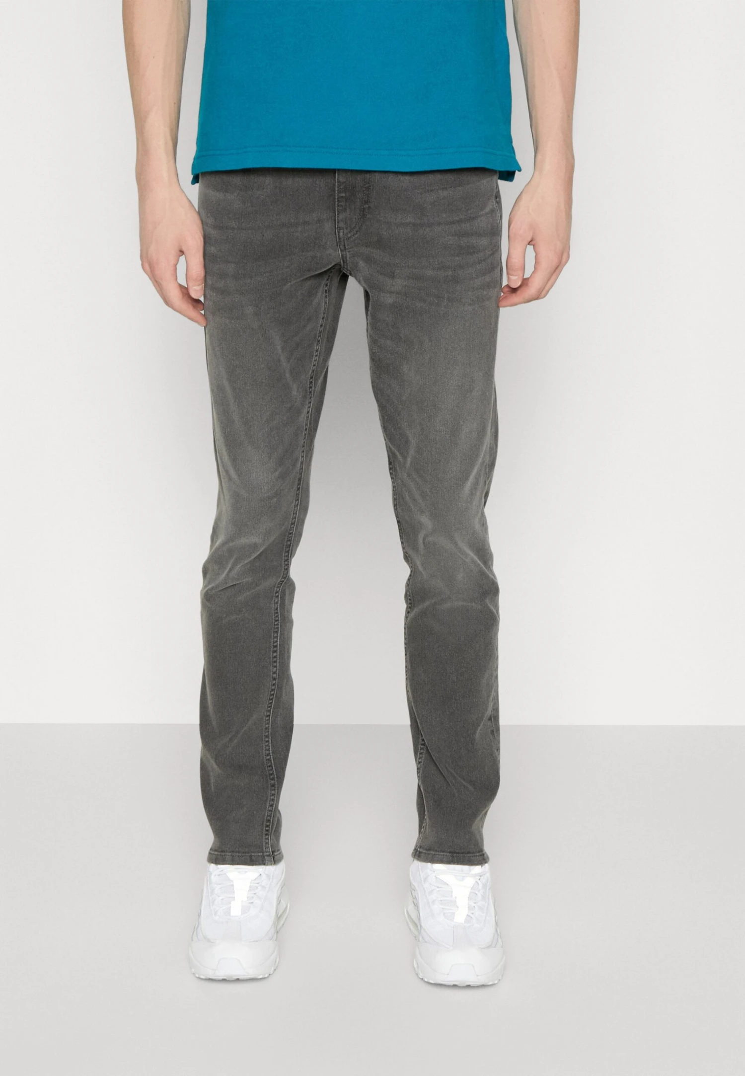 Only & Sons Onsloom Life Box- Vaqueros Slim Fit - Grey Denim